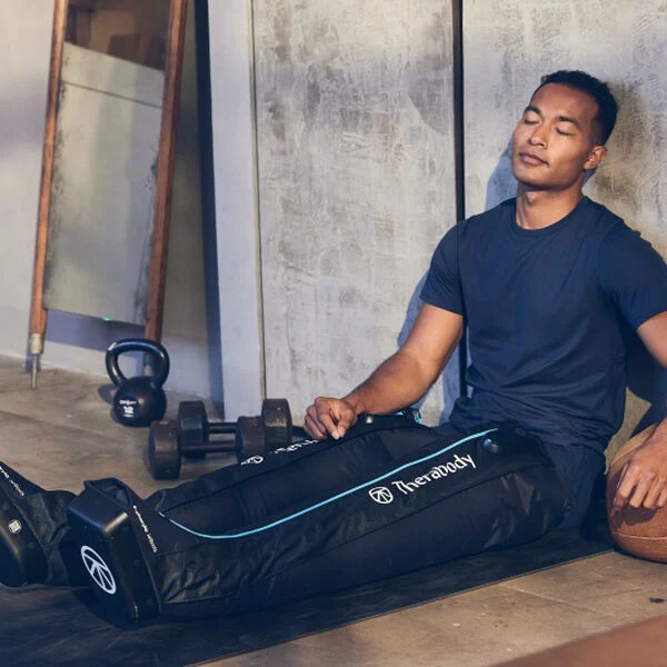 Máy massage bắp chân nén khí Therabody RecoveryAir JetBoots