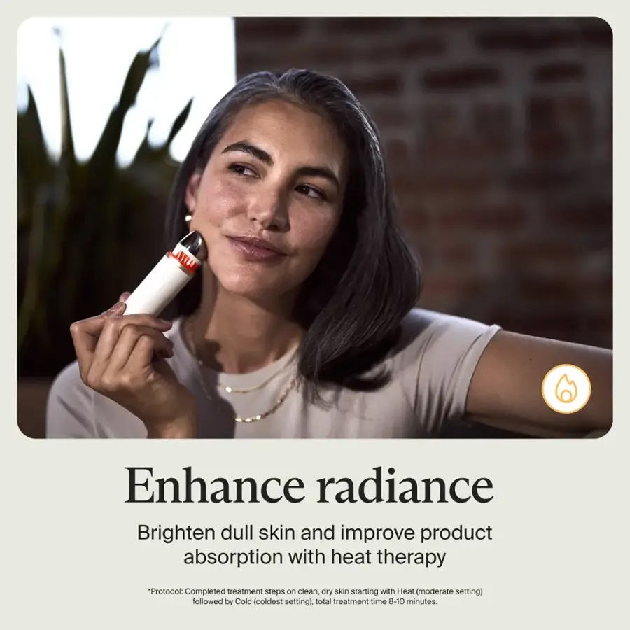 Máy massage đẩy tinh chất Therabody TheraFace Depuffing Wand