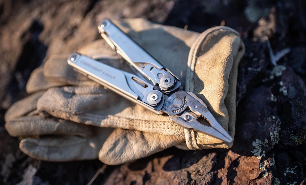 Dụng cụ đa năng Leatherman SURGE®