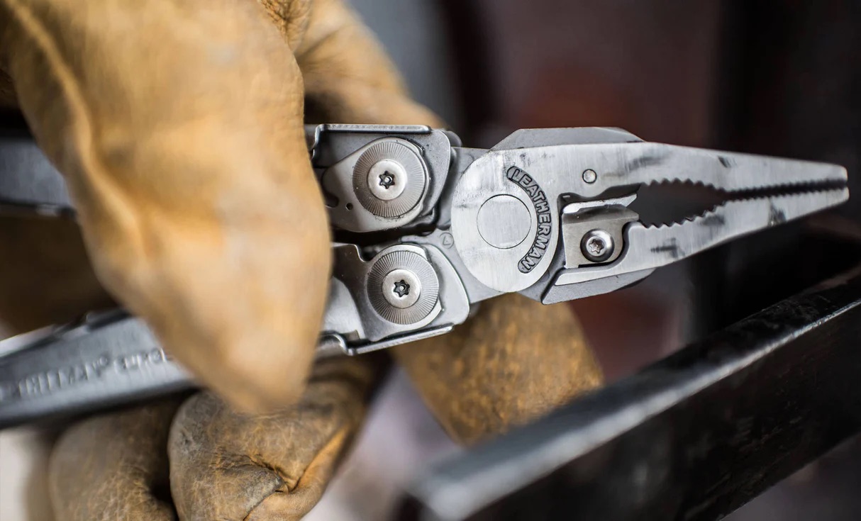 Dụng cụ đa năng Leatherman SURGE®