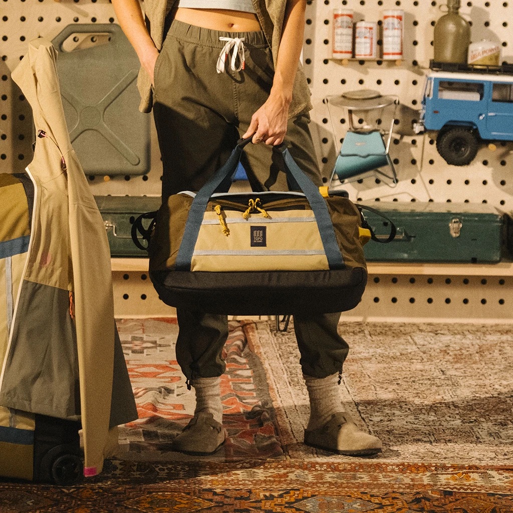 Túi trống hành lý Topo Designs Mountain Duffel 40L