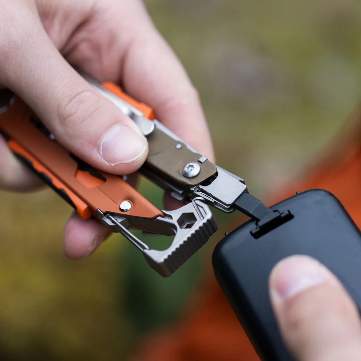 Dụng cụ đa năng Leatherman SIGNAL | New colors 2025