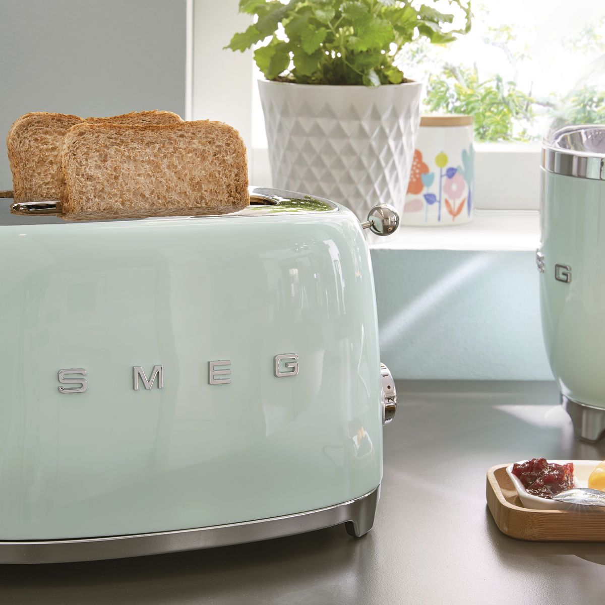 Máy nướng bánh mì Smeg 50's Style TSF01 (Green)