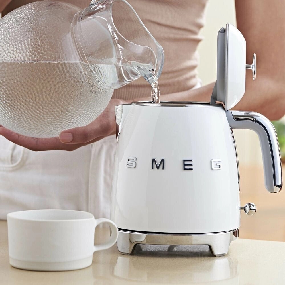 Ấm đun siêu tốc mini Smeg 50's Retro Style KLF05 (White)