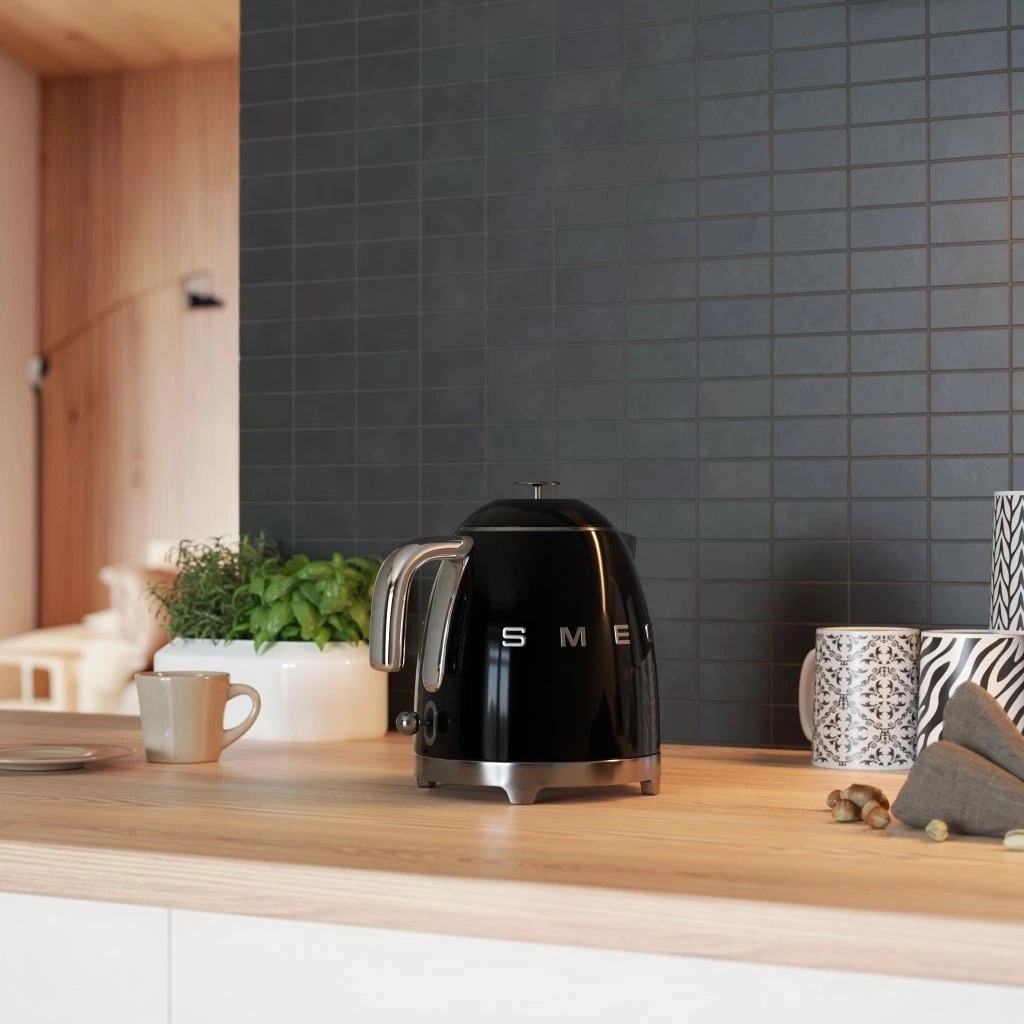 Ấm đun siêu tốc mini Smeg 50's Retro Style KLF05 (Black)