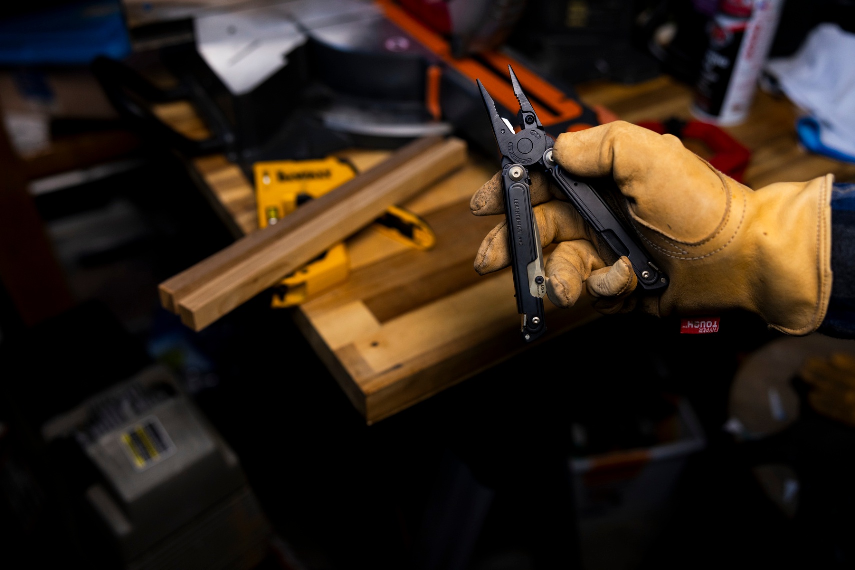 Dụng cụ đa năng Leatherman Wave Alpha - Obsidian