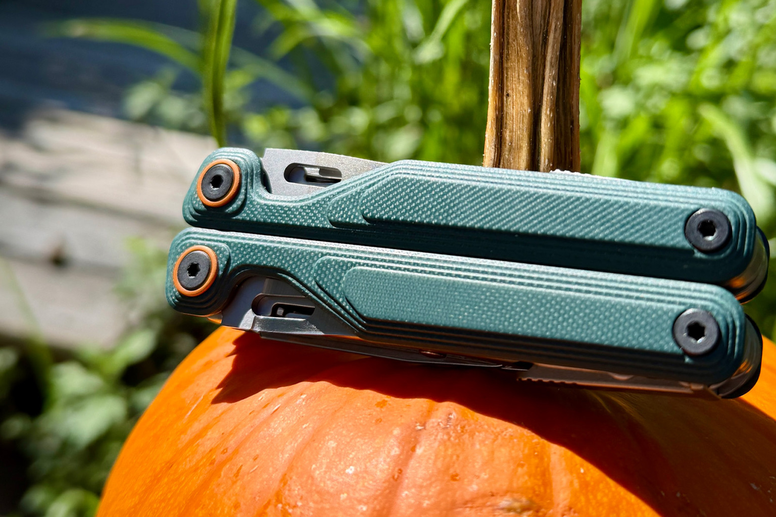 Dụng cụ đa năng Leatherman Wave Alpha