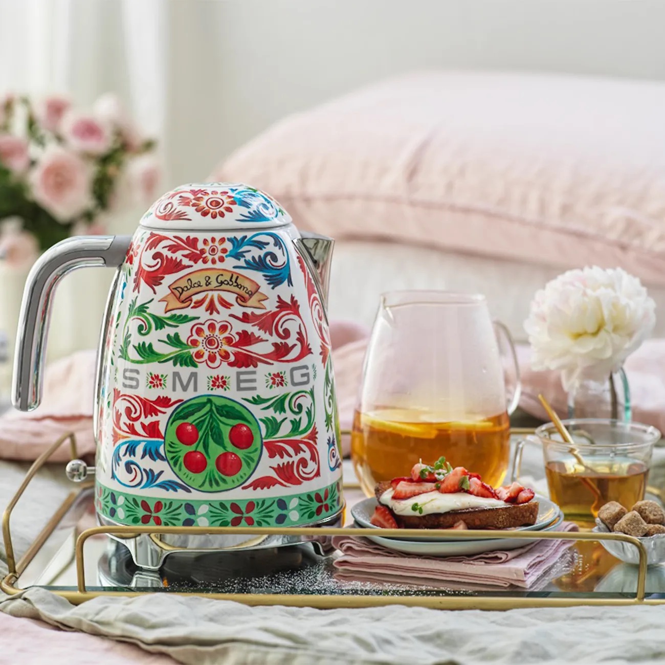 Ấm đun siêu tốc Smeg x Dolce&Gabbana (KLF03DGEU)