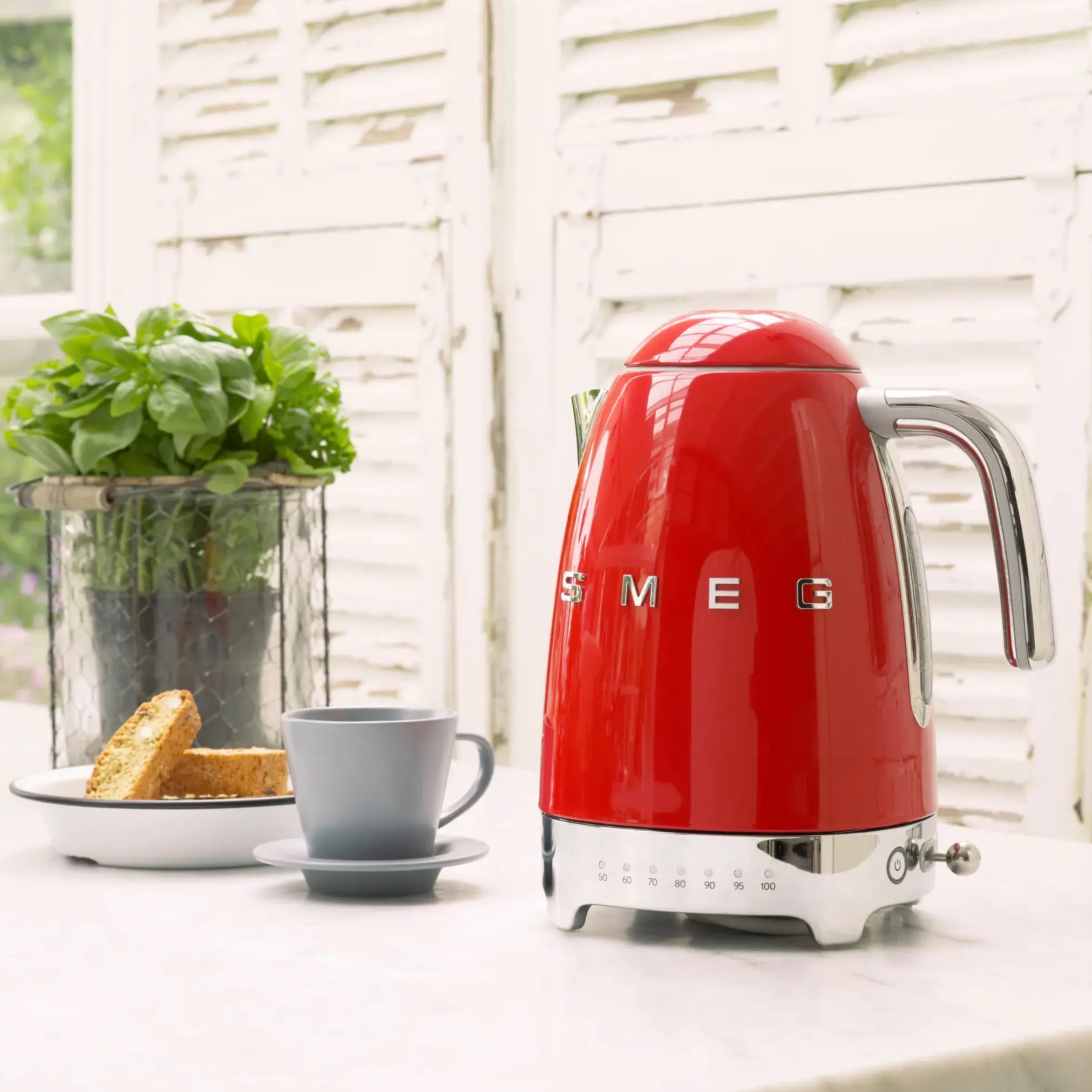 Ấm đun siêu tốc Smeg 50's Retro Style KLF04 (Red)