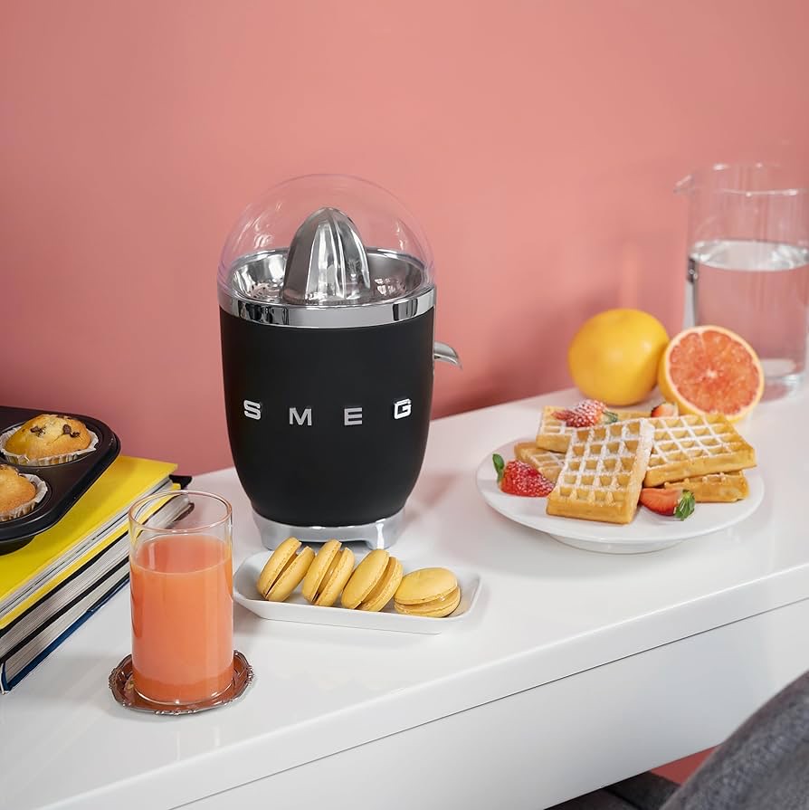 Máy vắt cam Smeg 50’s Style CJF11 (Black)