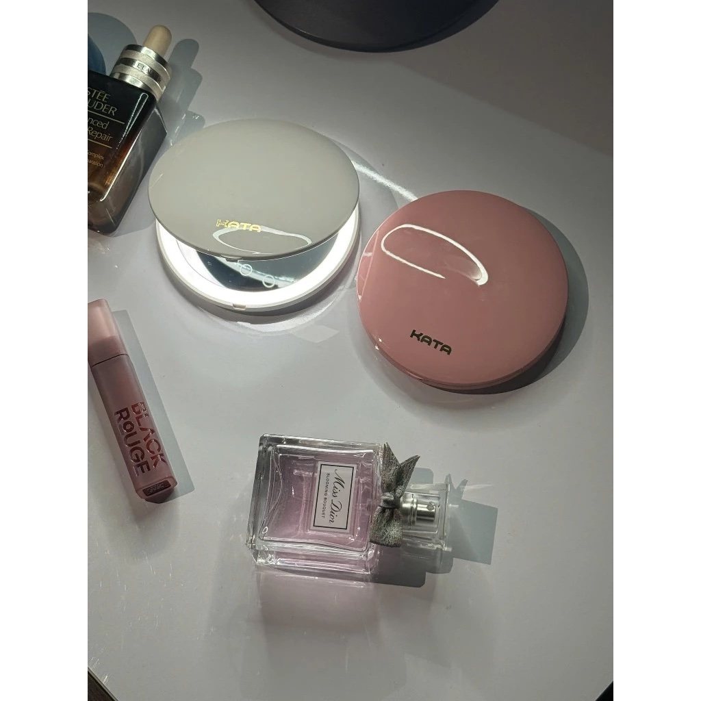 Gương led trang điểm cầm tay KATA Miro O2 Pocket