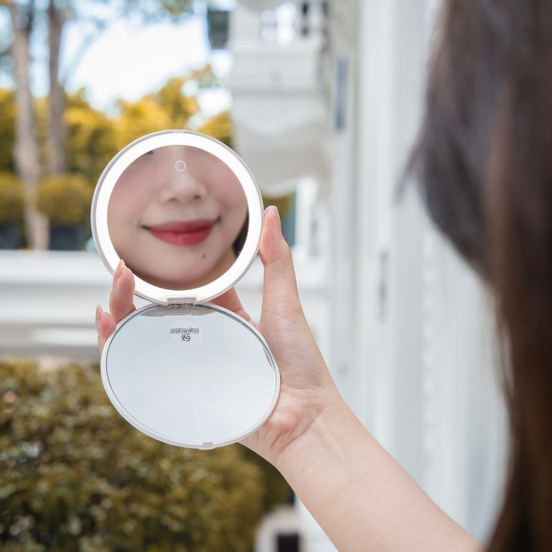 Gương led trang điểm cầm tay KATA Miro O2 Pocket