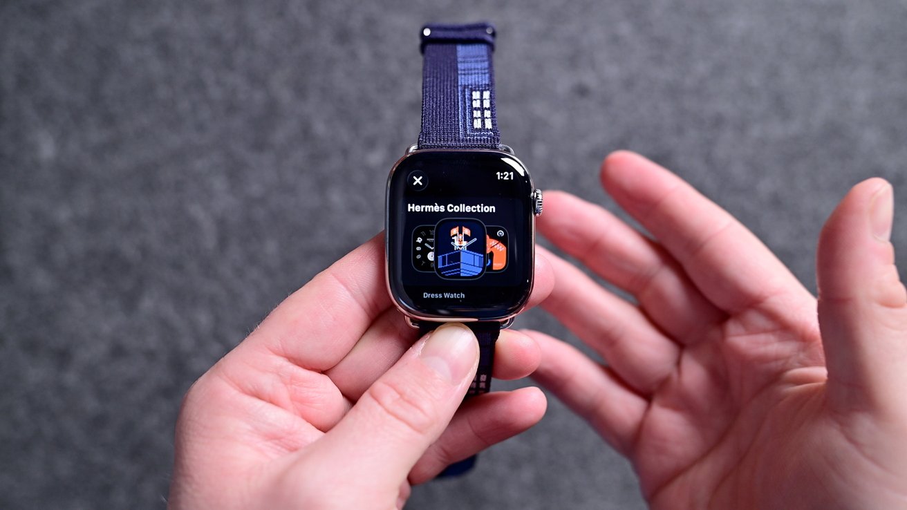 Apple Watch Hermès Series 11 Titanium Case, Faubourg Party