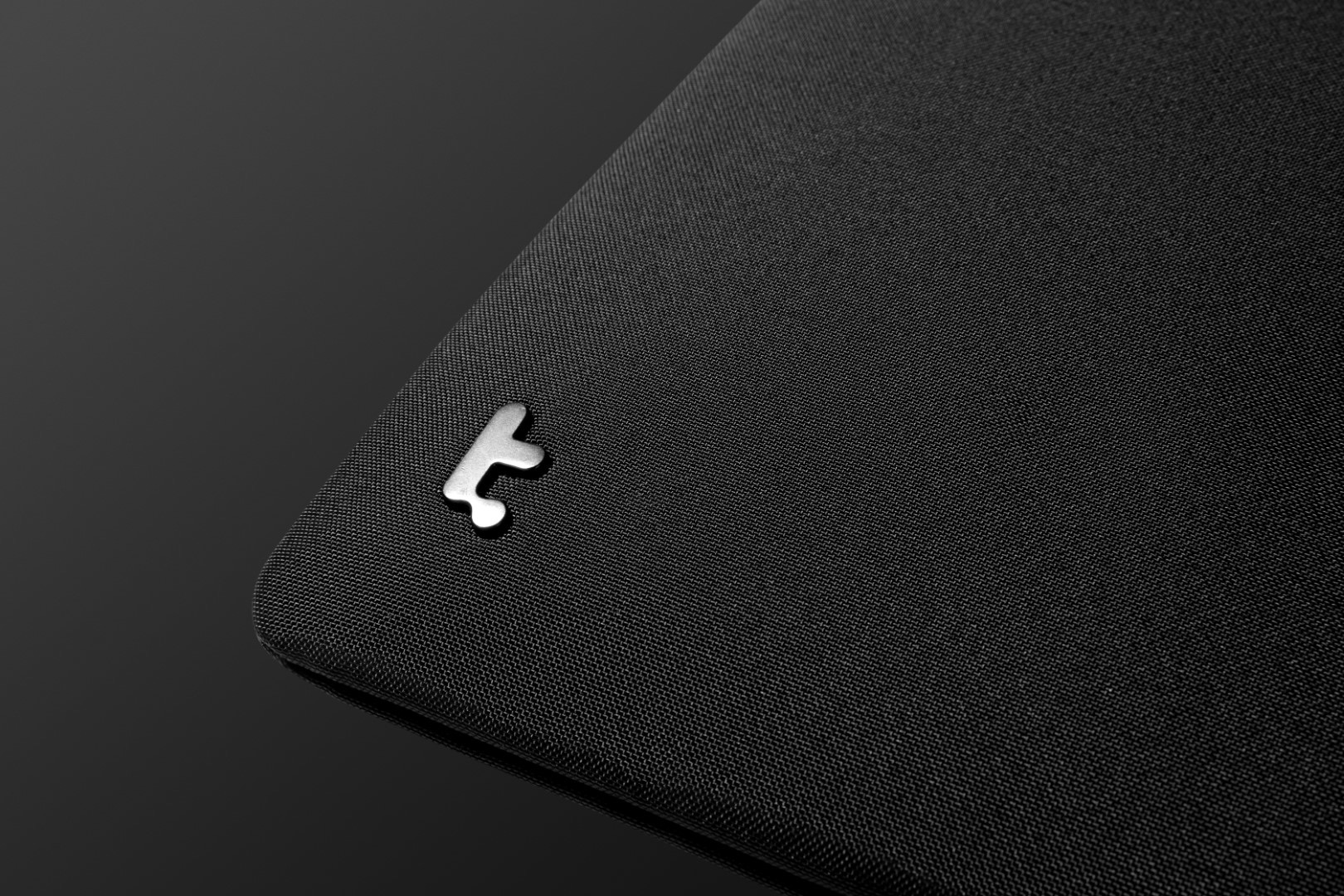 Túi chống sốc Tomtoc Voyage-A10 Premium Laptop/Macbook 13″