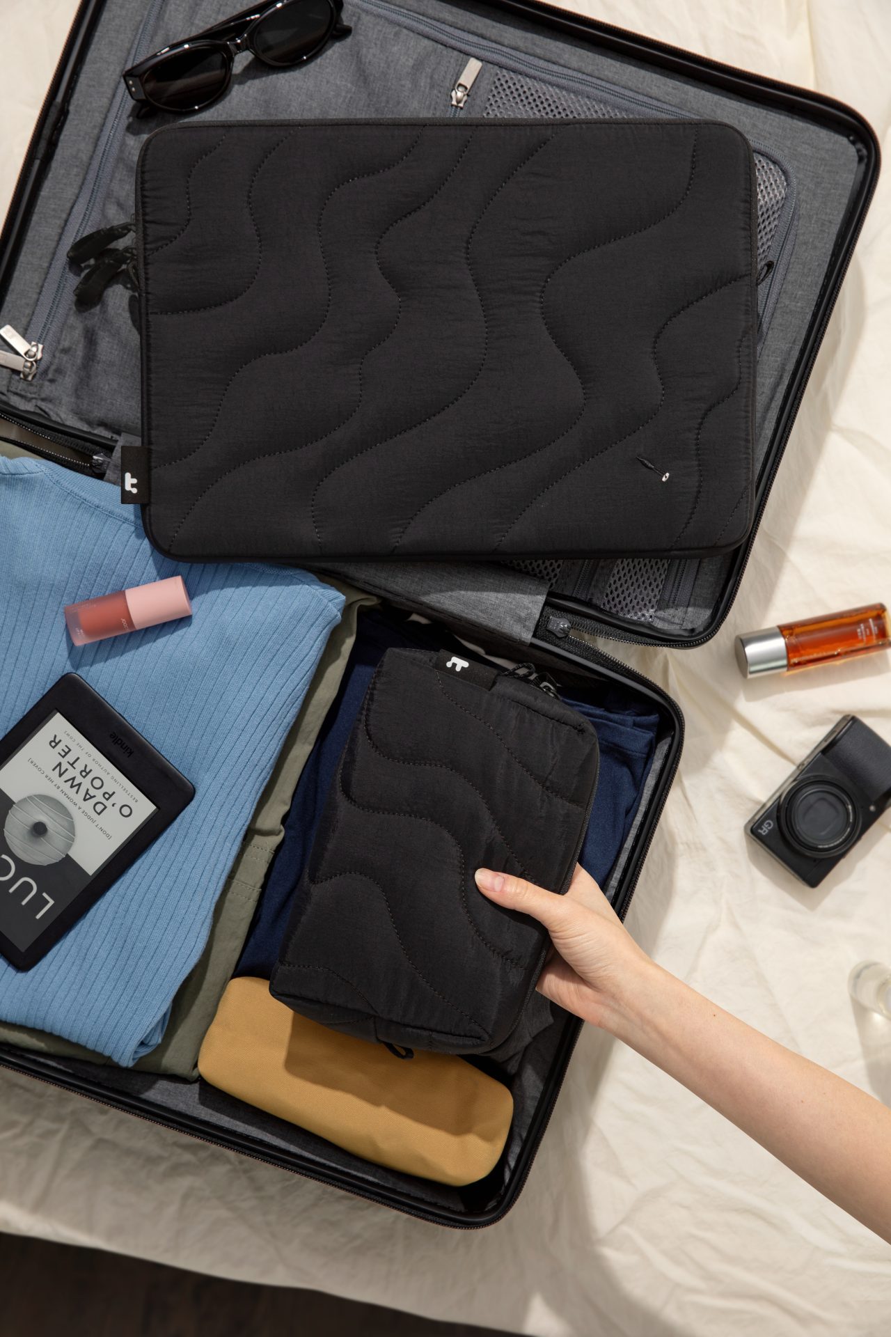 Túi chống sốc Tomtoc Terra-A27 Sleeve Kit Macbook/Laptop 14″