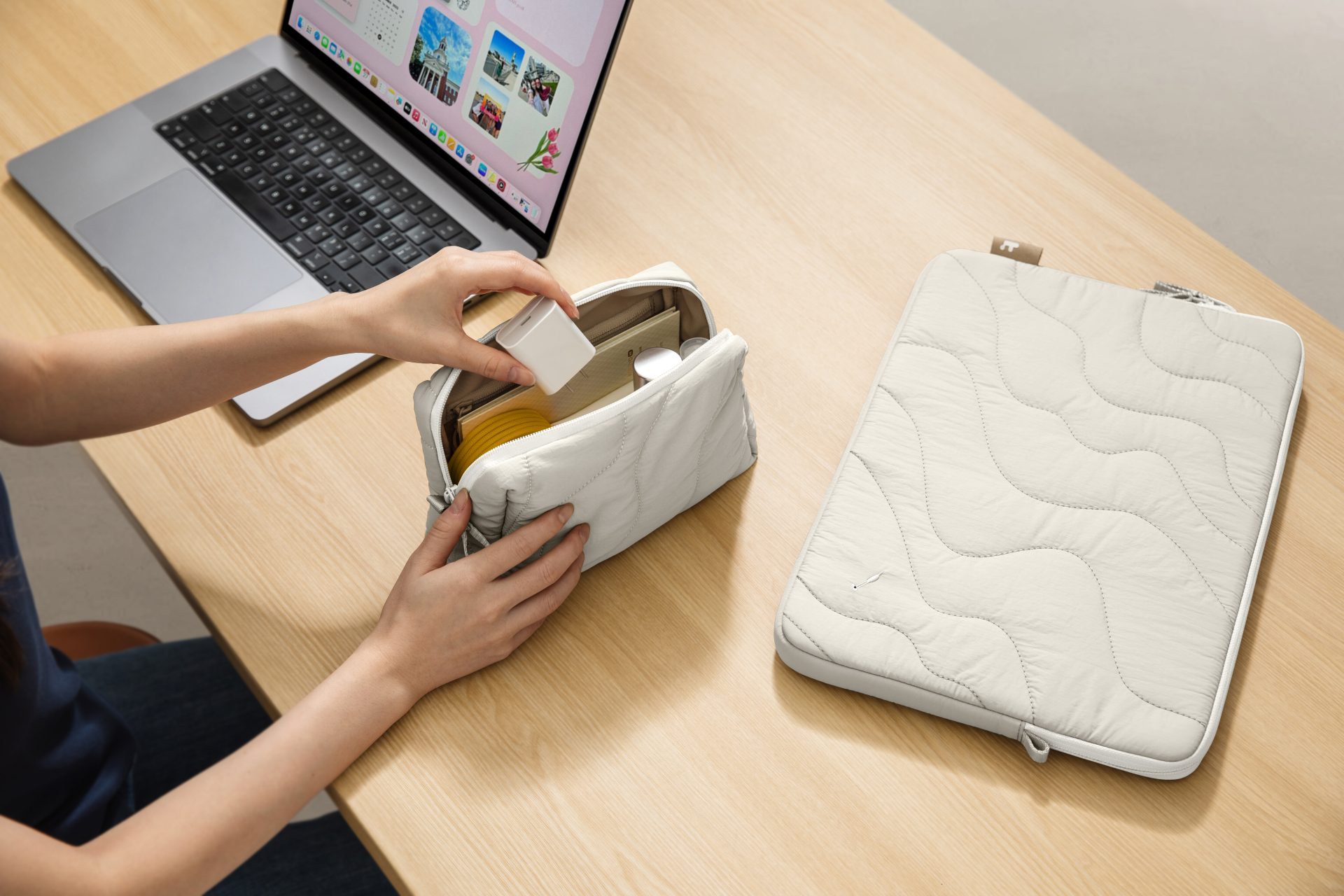 Túi chống sốc Tomtoc Terra-A27 Sleeve Kit Macbook/Laptop 14″