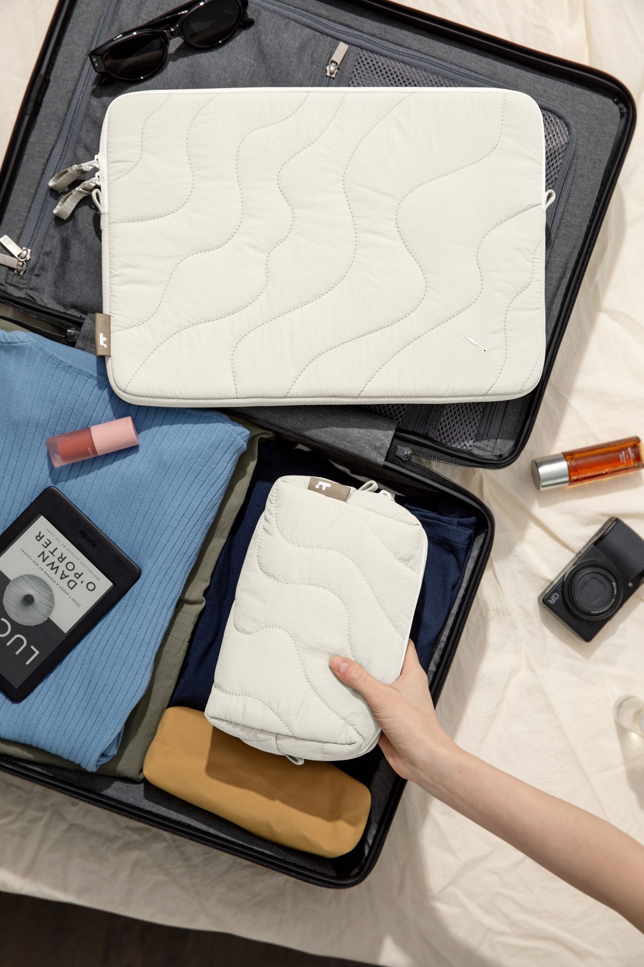 Túi chống sốc Tomtoc Terra-A27 Sleeve Kit Macbook/Laptop 14″