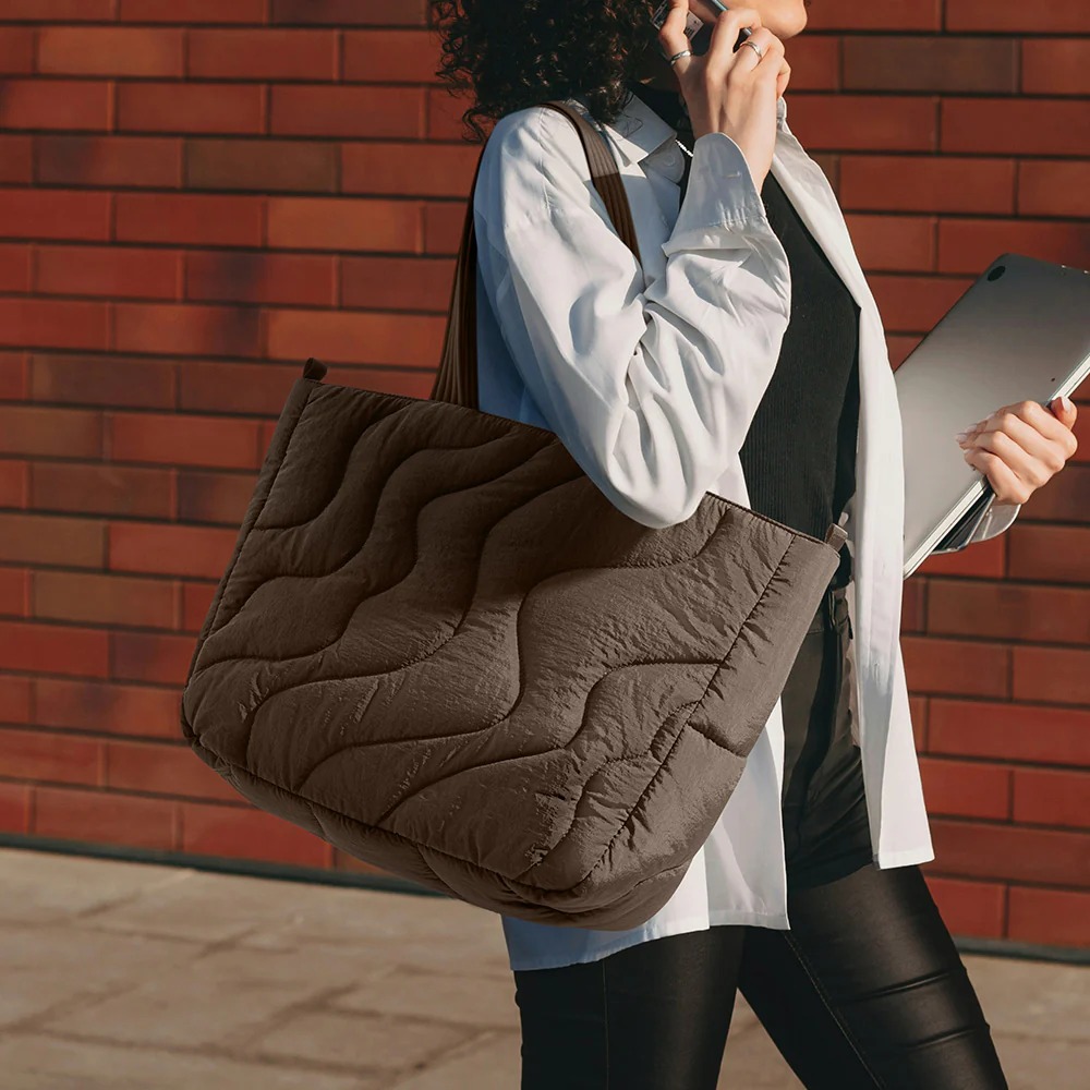 Túi xách tote Tomtoc Terra T38 Laptop Tote Bag 10L