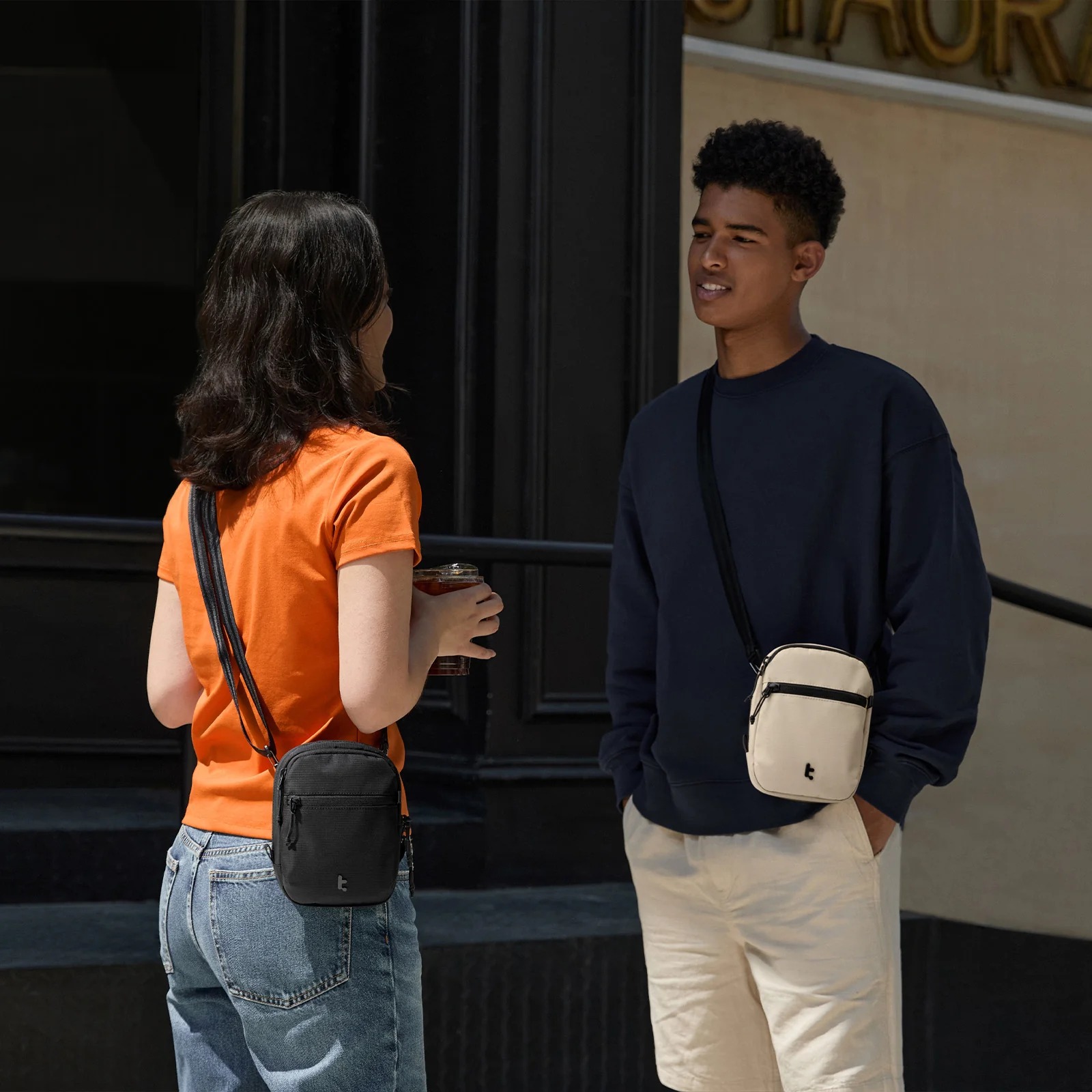 Túi đeo chéo Tomtoc Aviator T37 Travel Crossbody Bag