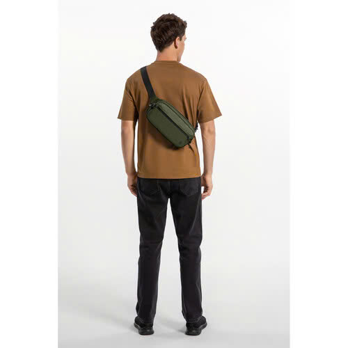 Túi đeo chéo Tomtoc Aviator RFID Sling Bag T35 3.5L