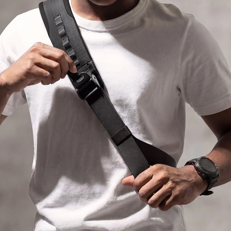 Túi đeo vai Tomtoc UrbanEX-T30 Sling Bag 10L for Laptop 14