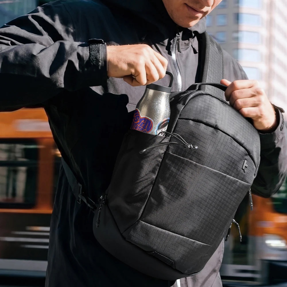 Túi đeo vai Tomtoc UrbanEX-T30 Sling Bag 10L for Laptop 14