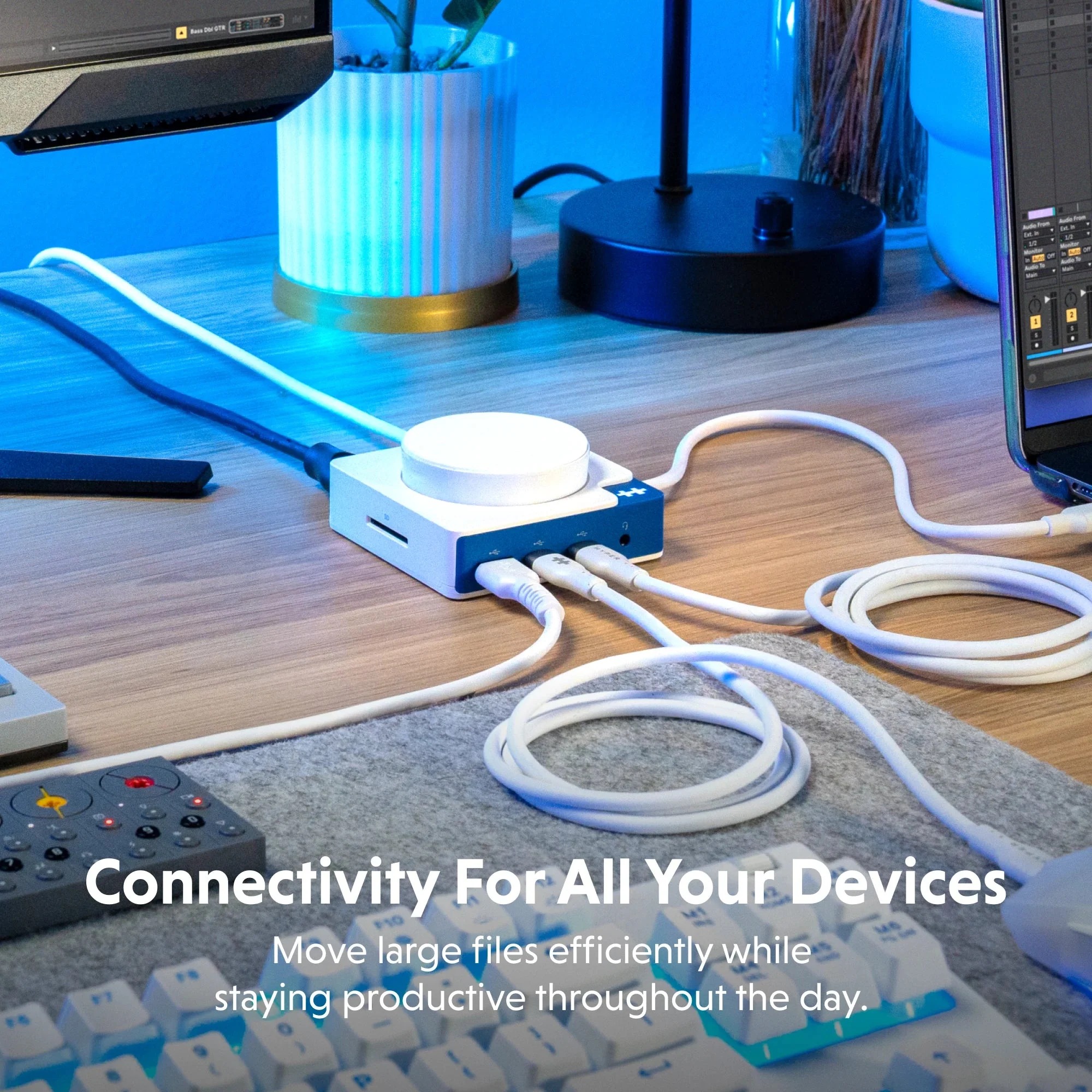 Bộ chuyển đổi HyperDrive Flex 5 Port USB-C Hub with Qi Phone Charger