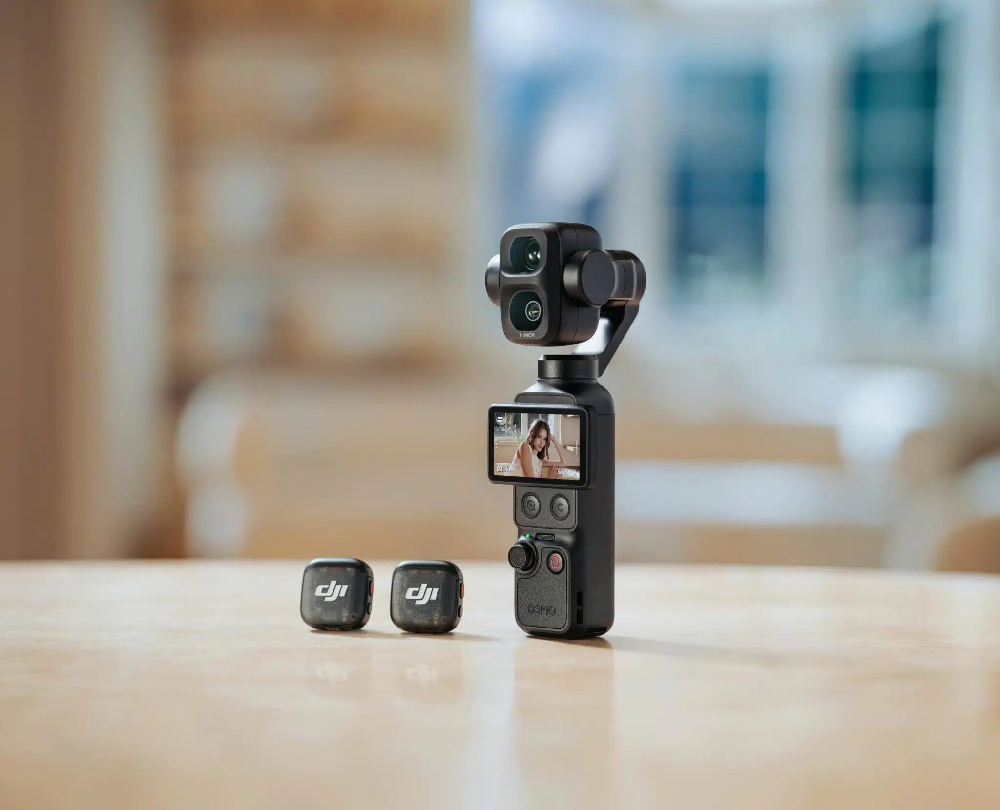 DJI Osmo Pocket 4 Pro Creator Combo