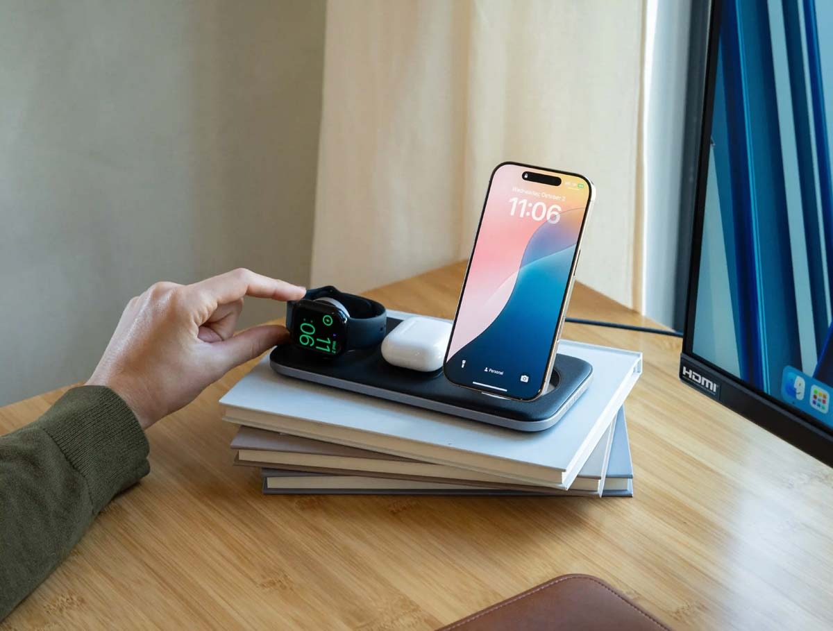 Đế sạc không dây Satechi 3 in 1 Qi2 Trio Wireless Charging Pad