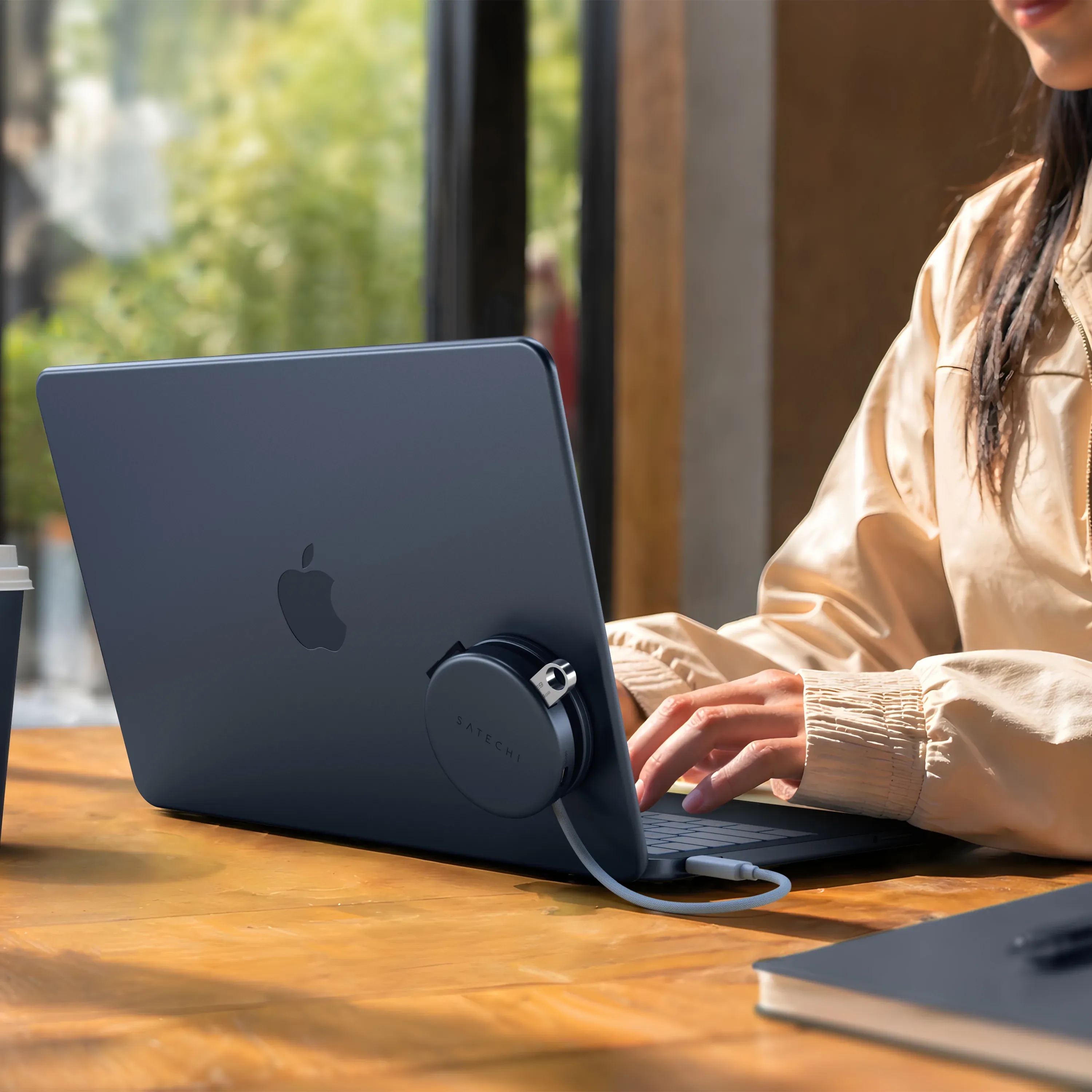 Hub chuyển đổi Stechi OntheGo 5-in-1 Multiport Adapter