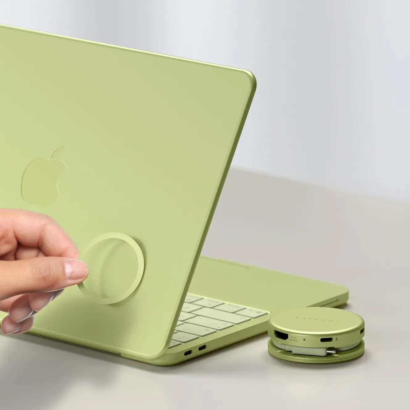 Hub chuyển đổi Stechi OntheGo 5-in-1 Multiport Adapter