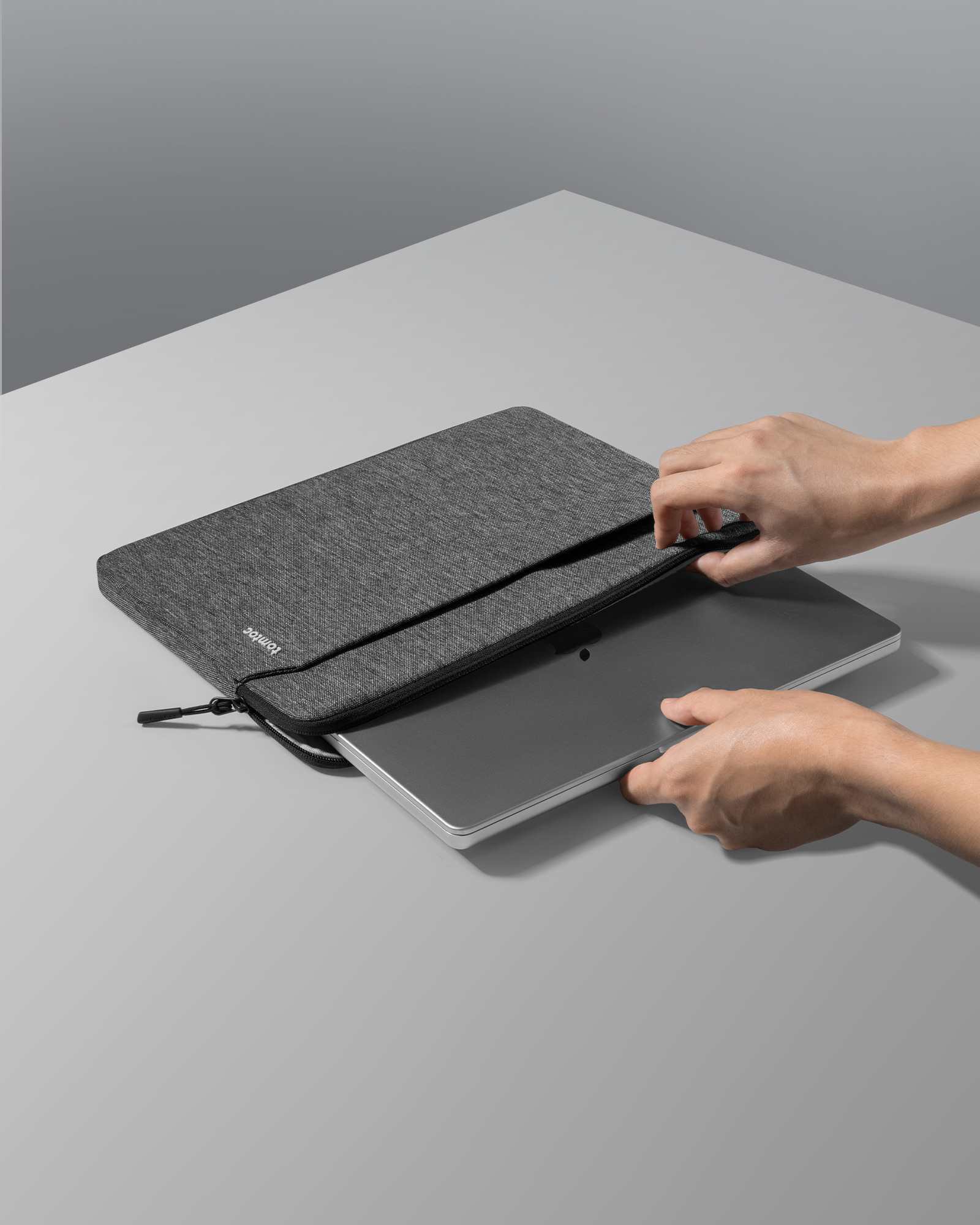 Túi chống sốc Tomtoc A18 Slim Laptop Sleeve for Macbook 14 inch
