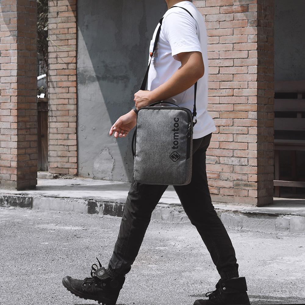 Túi đeo chéo Tomtoc Urban Shoulder Bag 13