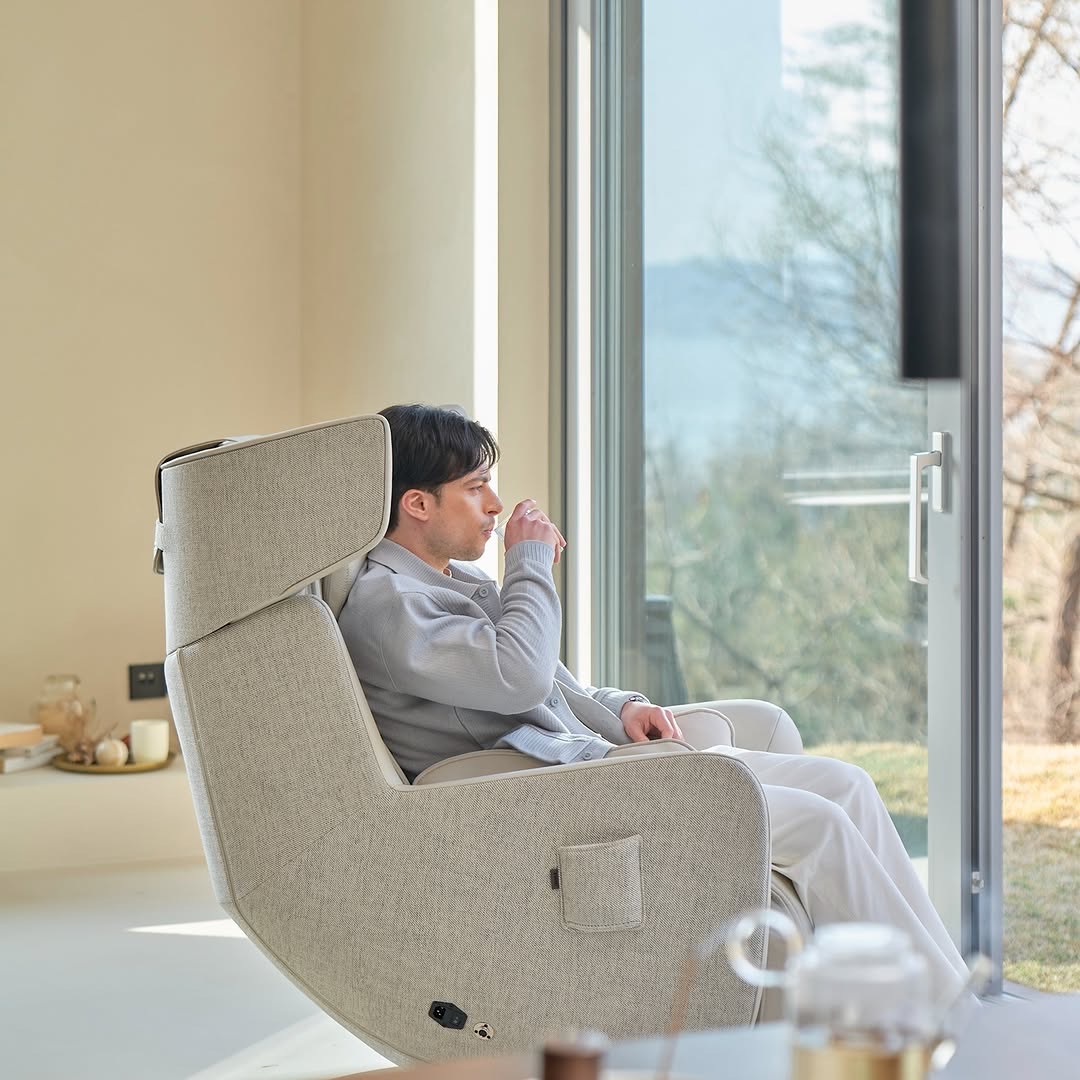 Ghế massage Nouhaus Orbit Zero Gravity NM-SN700 (Elder White)