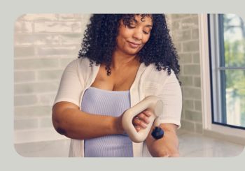 Thiết bị massage Therabody Theragun Relief