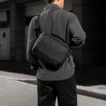 Túi đeo chéo Tomtoc UrbanEX-B11 Tablet Shoulder Bag for 11-inch iPad Pro