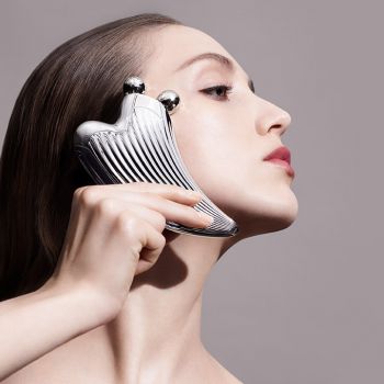 Cây lăn massage mặt tạo V-line ReFa Caxa Ray