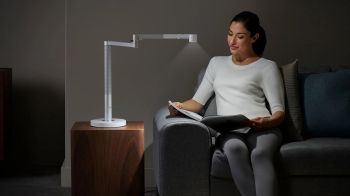 Đèn bàn cao cấp Dyson Solarcycle Morph Desk Light