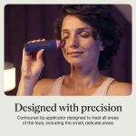 Máy massage đẩy tinh chất Therabody TheraFace Depuffing Wand