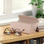 Hộp đựng kính Satechi Vegan-Leather FindAll™ Glasses Case (có Find My)