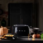 Máy nướng bánh mì Smeg 50's Style TSF01 (Black)