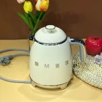 Ấm đun siêu tốc mini Smeg 50's Retro Style KLF05 (Green)