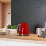 Ấm đun siêu tốc mini Smeg 50's Retro Style KLF05 (Red)