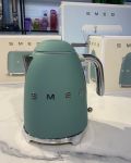 Ấm đun siêu tốc Smeg 50's Retro Style KLF03 (Emerald Green Matte)