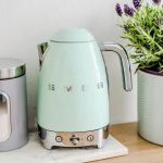 Ấm đun siêu tốc Smeg 50's Retro Style KLF04 (Green)