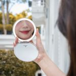 Gương led trang điểm cầm tay KATA Miro O2 Pocket