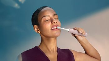 Bàn chải điện Philips Sonicare DiamondClean 9000 HX9914