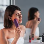 Thiết bị trẻ hóa da bằng ánh sáng đỏ toàn phổ Foreo FAQ 501