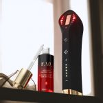 Thiết bị trẻ hóa da chuyên sâu bằng ánh sáng đỏ toàn phổ kết hợp NIR Foreo FAQ 502