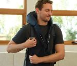 Máy massage cổ và lưng trên Therabody ThermNeck & Upper Back
